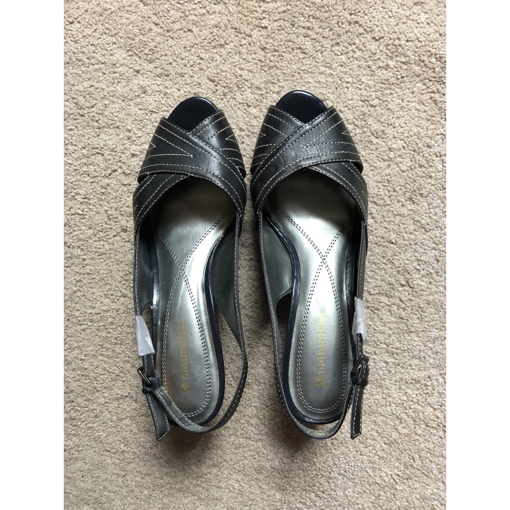 Naturalizer dress shoes